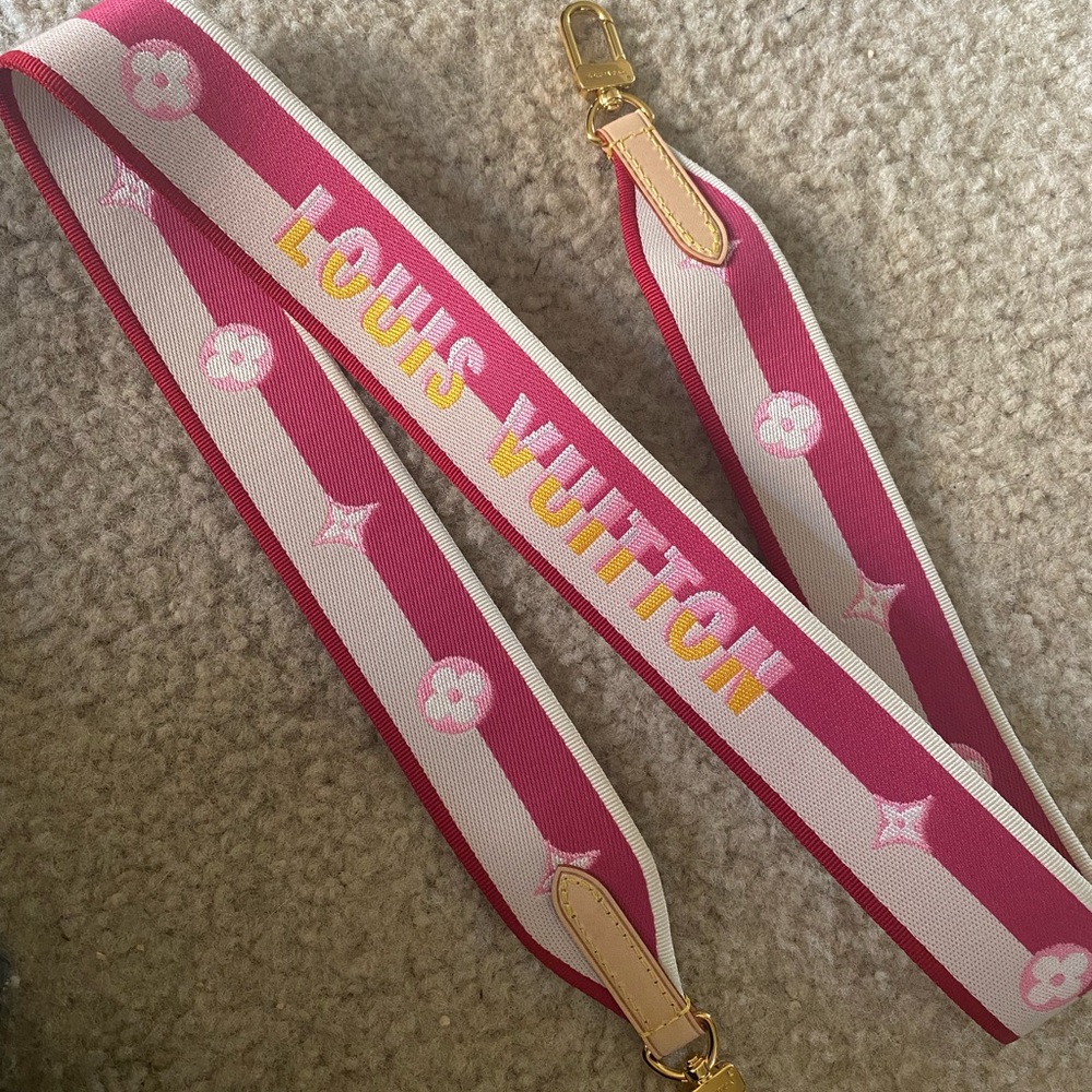 Louis Vuitton Reversible Strap